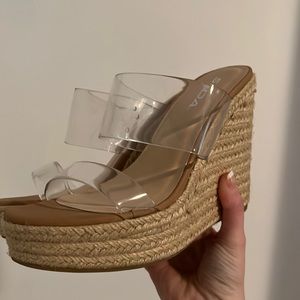 Big Fan Wedge by Soda